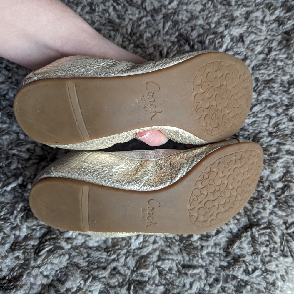 Gold coach flats - Picture 2 of 5